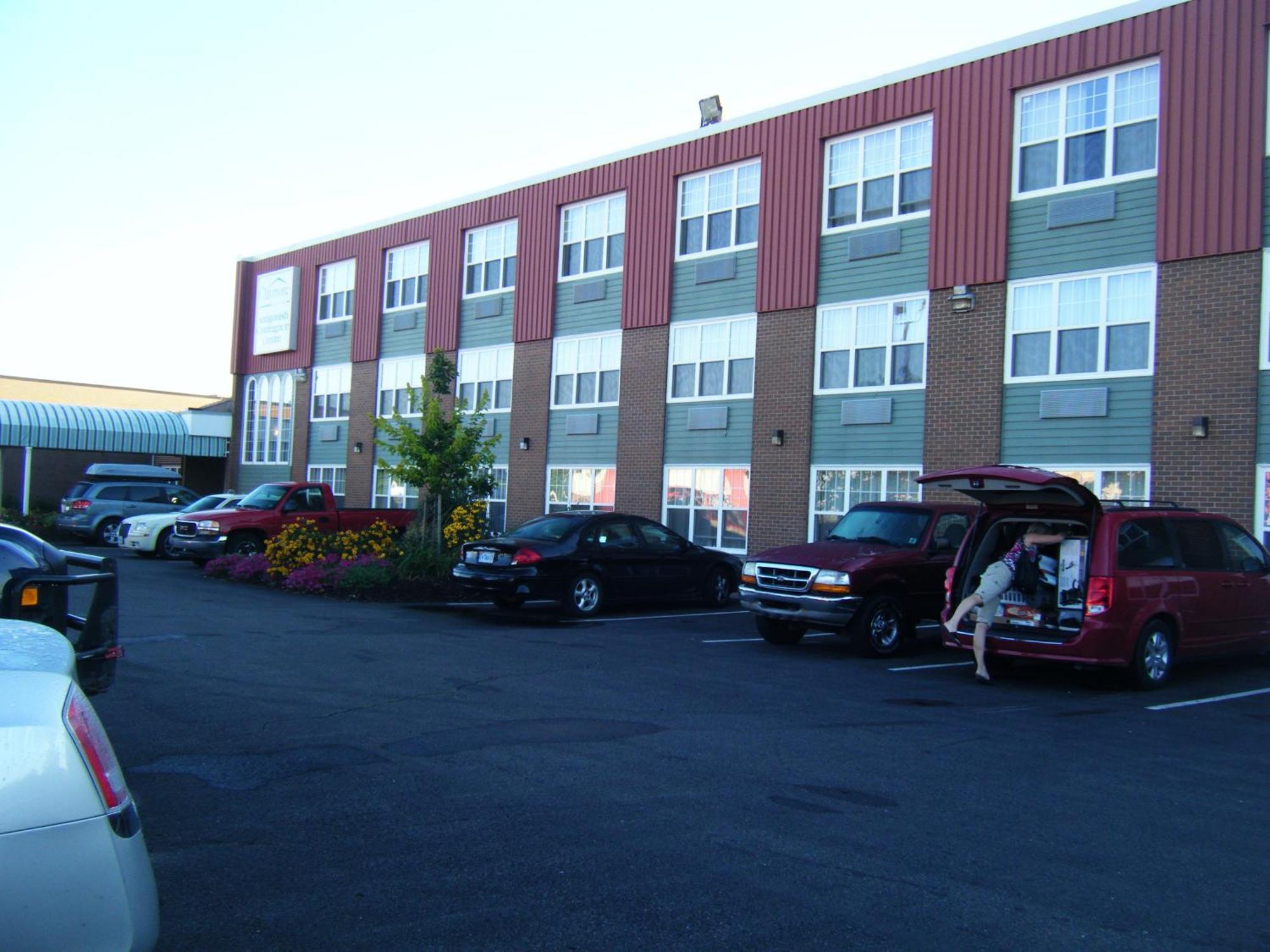 Claymore Inn And Suites Antigonish Exterior photo