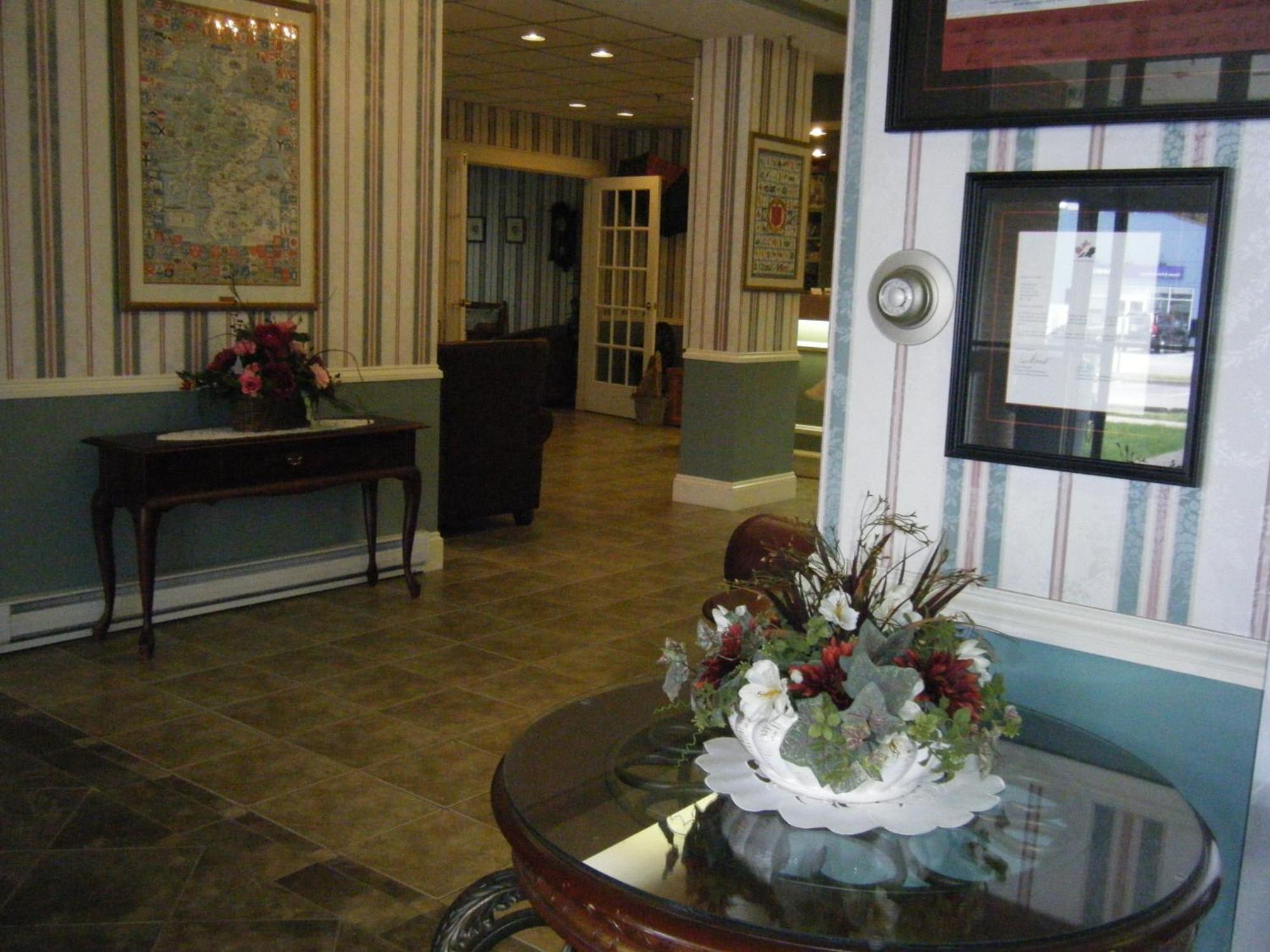 Claymore Inn And Suites Antigonish Exterior photo