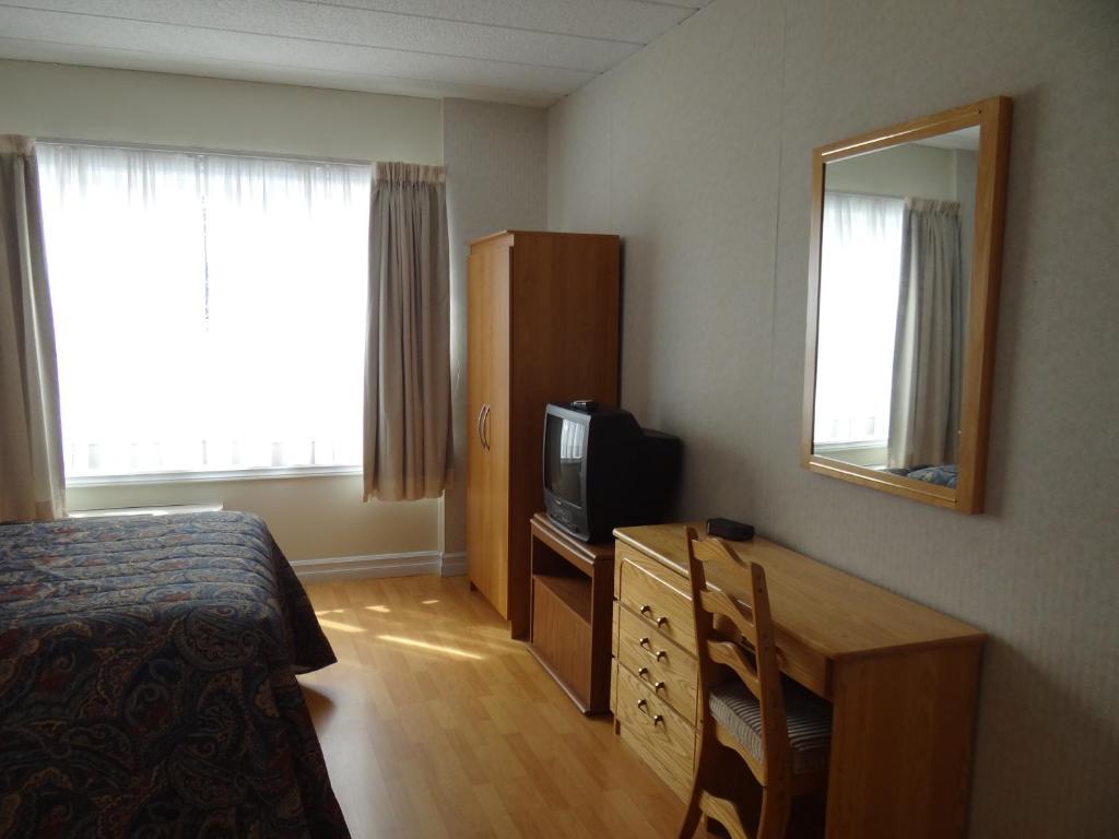 Claymore Inn And Suites Antigonish Room photo