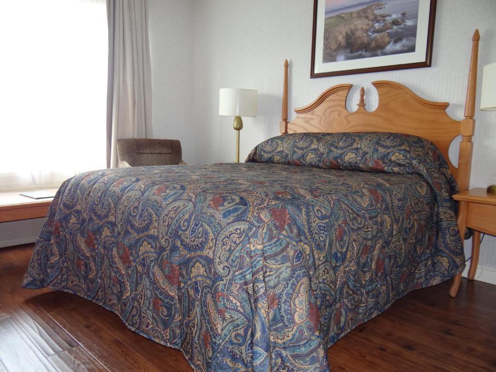 Claymore Inn And Suites Antigonish Room photo